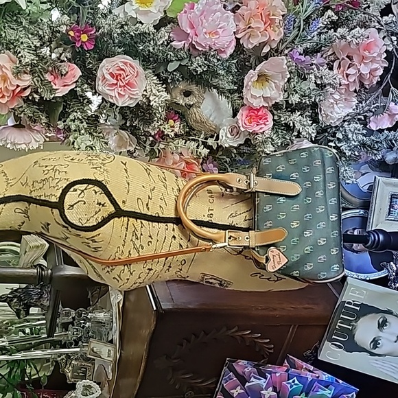 Dooney & Bourke Two Way, Vintage - Picture 4 of 16